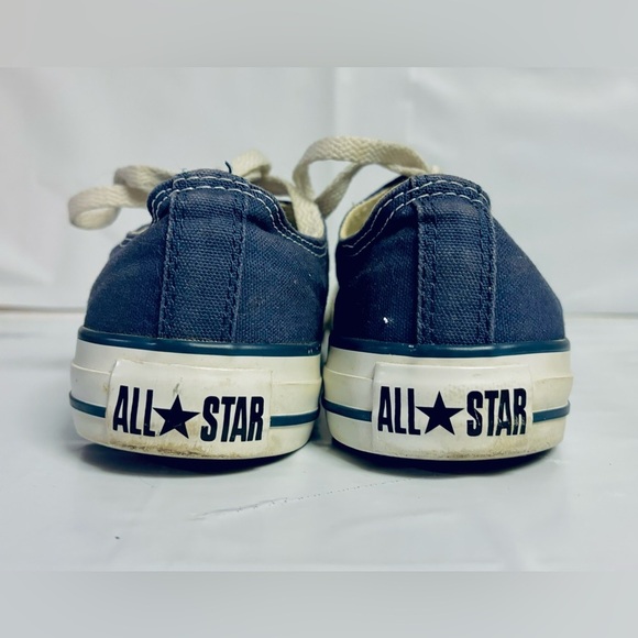 Converse Chuck Taylor All Star Low Blue Sneaker Size Men 6 Women 8 - Picture 3 of 9